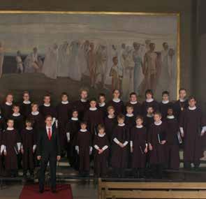 Tampere Filharmonia on kuoron tärkein yhteistyökumppani, ja suuret orkesteriteokset ovat kuorotoiminnan keskiössä. Lisäksi Tampereen Filharmoninen Kuoro keskittyy omiin a cappella -projekteihin.