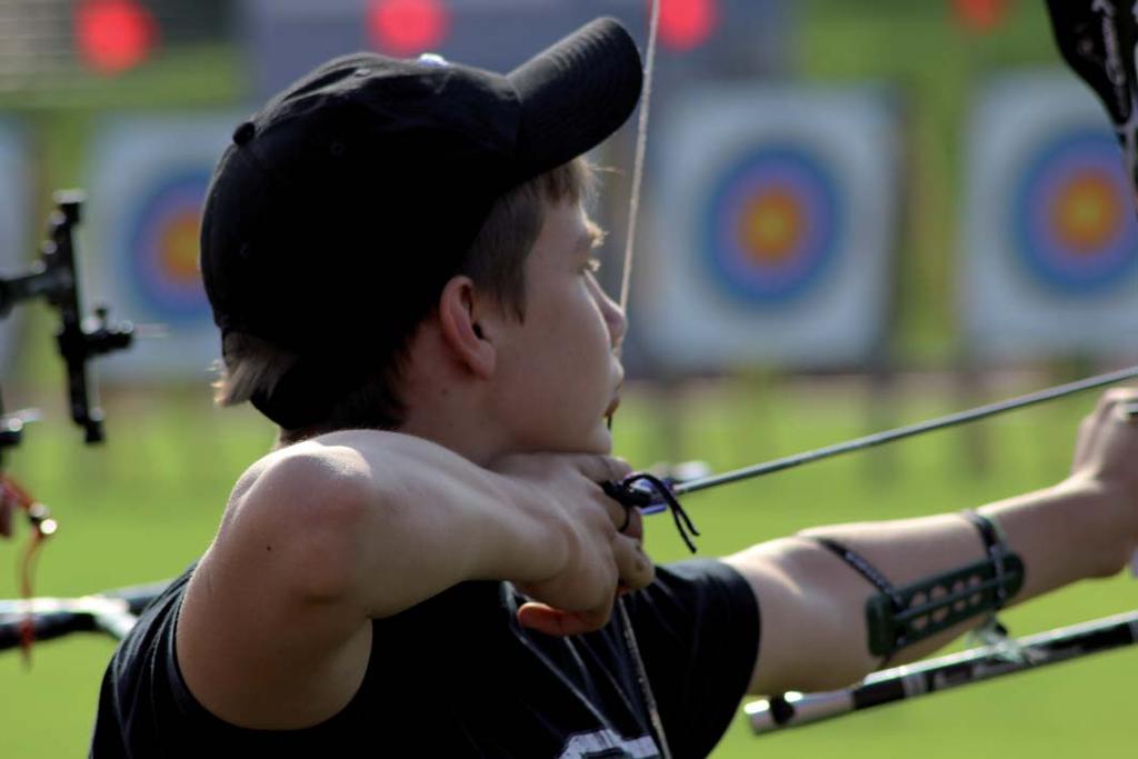 Hugo Ahlskog Bågsky e Jousiammunta FM-silver SM-hopea Fris l, mixed