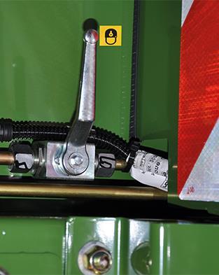 Pos: 95.18 /BA/Erstinbetriebnahme/Ladewagen/F ahr höhe einstellen/tridemaggregat mit hydr aulischem Aussgleich/Absperrhähne 1 bis 3 geg en Verdr ehen sicher n T X @ 173\mod_1371038456082_71.