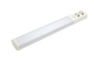 Valaistus EXTRA 15 LED-väilitilan valaisimessa on kytkin ja pistorarasia ja se soveltuu sekä oikean- että vasemmanpuoleiseen asennukseen. Valaisimen runko on alumiinia ja kupu polykarbonaattia.