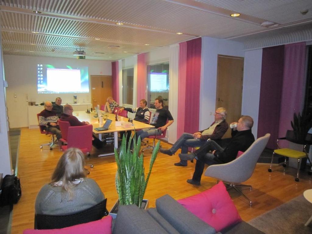 pidettyä hyvällä tasolla erityisesti ohjelmassa olleiden seminarististen esitelmien ansiosta.