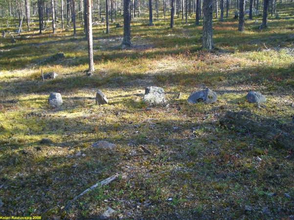 13 Rajamerkkejä havaittiin kaksi, kummatkin voimassa olevilla tilarajoilla: Rautujärven itäpuolella