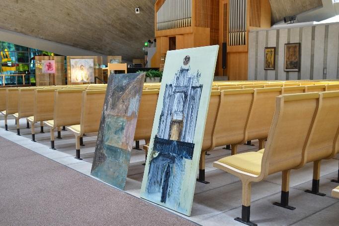 10 (24) Kauneimpia joululauluja jalkauduttiin laulamaan jälleen kaiken ikäisten voimin ja keskelle: