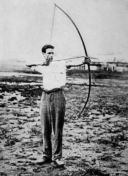 Olympialaiset 1904 Jousiammunta oli mukana olympialaisissa ensimmäisen kerran vuonna 1900, Pariisissa. Vuonna 1904 Olympialaiset järjestettiin Yhdysvalloissa, St.