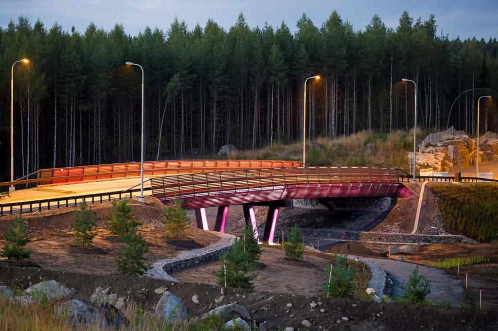Leveys 3 m 5 m, puolen metrin jaotuksella Jännemitta 6 38 m, kahden metrin