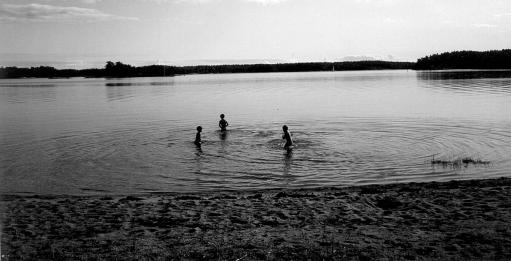 Liiton lomapaikat Ilmailualan Unionin jäsenhuollon tärkeä osa-alue on jäsenten virkistäytyminen ja lomamökkitoiminta. Mökit ovat puhuttaneet liiton hallintoa ja jäsenistöä jatkuvasti.