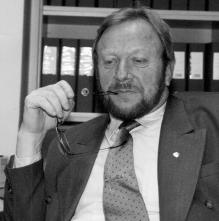 Vapaa kilpailu sopii huonosti yksille raiteille Veturimiesten liitto (VML) täytti 100 vuotta 1998.