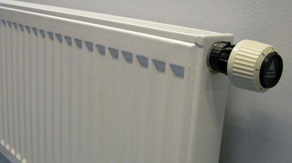 HEATING Normal room temperature is 20 to 23 degrees (ideal 20-21) Measured in the middle of the room Temperature can be