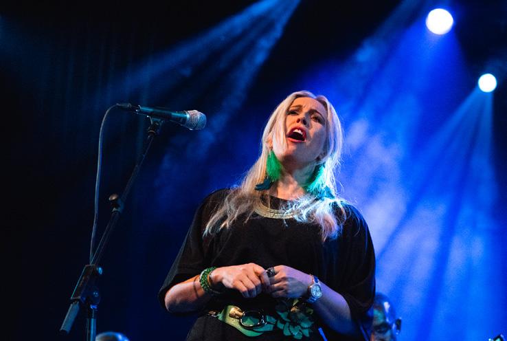 Klikkaa ja katso video AMY LIVES & UMO JAZZ ORCHESTRA: REHAB KUVA & VIDEO HEIKKI KYNSIJÄRVI NIMEKKÄITÄ KANSAINVÄLISIÄ SOLISTIVIERAITA KOTIMAISEN MUSIIKIN lisäksi UMO tarjoaa suomalaiselle yleisölle