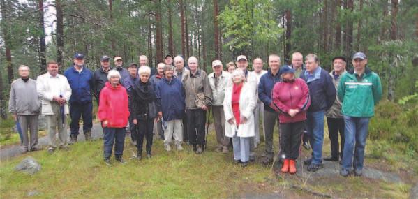 Kentän kuulumisia Osastomme hallituksen jäsen Matti Rantahalme piti kiinnostavan esityksen talvisodan ilmatorjunnasta Jyväskylässä, Jyväskylän varusteluteollisuudesta sekä asekätkennästä