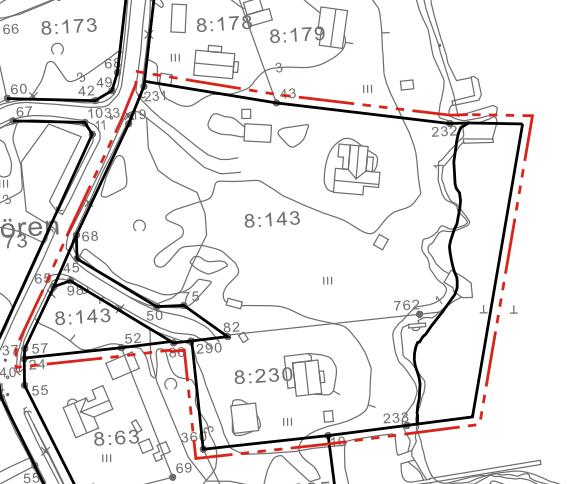 Alue on kooltaan noin 1,6 ha. Kuva 1. Alueen seudullinen sijainti osoitettu punaisella ympyrällä Maanmittauslaitos. Kuva 2. Alueen ohjeellinen rajaus. 3.