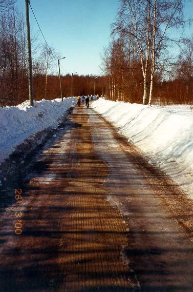 116 Kevyen liikenteen väylien kunnossapitotason selvitys TALVIKAUDEN TUTKIMUKSET 10 3 3 3 3 2 4 3 4 2,75 KA 4,00 4,50 3,70 4,10 3,26 4,20 2,46 3,00 2,03 2,13 3,35 KUNTOLUOKKA 3 Tyydyttäväksi