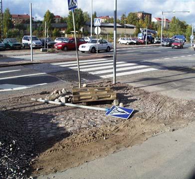 Helsingin seurantakohteiden kuntoarvot (YMP = Ympäristötuotanto, VIO = viherosasto, LIV = liikuntavirasto) Muutokset kesän aikana kuntoarvoissa johtuu joissakin kohteissa olleiden työmaiden