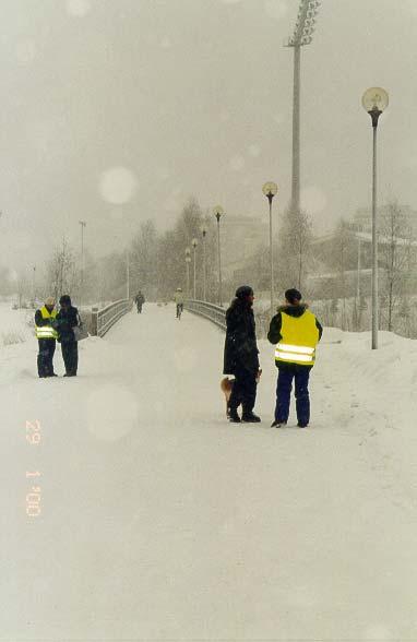 Talven haastatteluissa käyttäjiä pyydettiin antamaan kouluarvosanat kevyen liikenteen väylien talviaurauksesta, liukkaudentorjunnasta ja väylien tasaisuudesta.