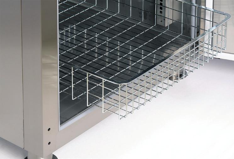 Introduction Before using it, clean the cabinet carefully with mild cleaning agent, e.g. liquid food safe detergent. Rinse and wipe dry, leave the door open for airing for a while.