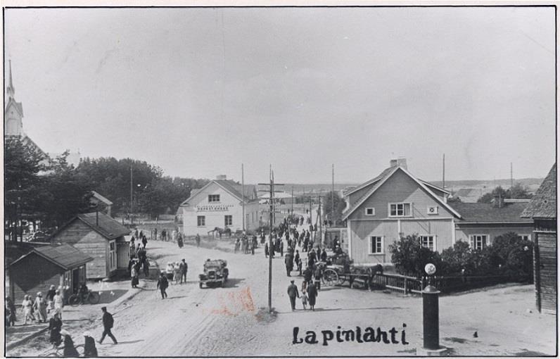 fi/fi/kulttuurihenkiset-lenkkipolut/rautatieasemalta-vanhallehautausmaalle/fuuga-savonia 7. Sotaan lähteneiden muistomerkki Talvisota 30. marraskuuta 1939 13. maaliskuuta 1940 Jatkosota 25.