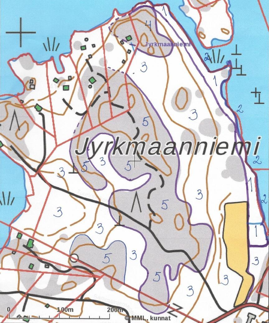 9 Kartta 3: Varesniemen luontotyypit Numero 1 on muokattua rantaheinikkoa, numero 2 on ruovikkoa, numero 3 on mustikkatyypin tuoretta kangasta, numero 4 on karua rantakalliota ja numero 5 on