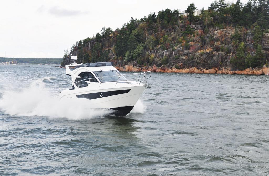 SUORITUSKYKY, KULUTUS JA MELUTASO GALEON 300 FLY + 300 HV VOLVO PENTA D4-300 DPH Nopeus kn Kulutus l/h Kulutus l/mpk Melu db(a)