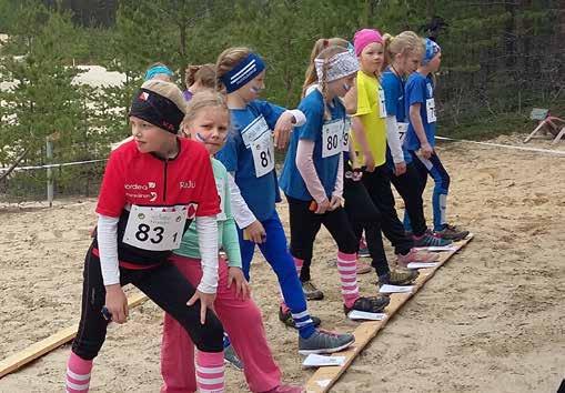 RASTI-SIMPSIÖ 2017 5 FIN 5 2018 SEINÄJOKI LAPUA PEKKA HIMANKA Järjestelytoimikunnan pj. Viisi osakilpailua sisältävä Fin5 suunnistusviikko järjestetään 15. 20.7.2018. Neljä maastokilpailua järjestetään Virpimäessä ja sprintti Lakeudenpuistossa Seinäjoella.
