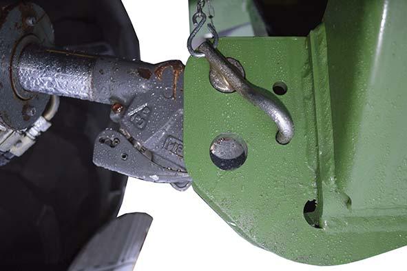 Pos: 60.20 /BA/Erstinbetriebnahme/EasyCut/Kuppelpunkte/Kuppelpunkte Oberlenker Bild EC B 1000 @ 180\mod_1375942356496_71.docx @ 1542109 @ @ 1 Pos: 60.