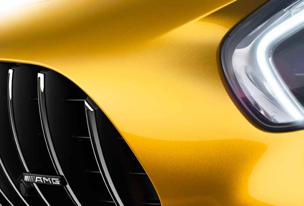 8 Luku 1 10 Mercedes-AMG GT ja Mercedes-AMG GT S Sisältö Luku 2 18 Mercedes-AMG GT C Edition 50 Luku 3 24 Mercedes-AMG GT R Luku 4 28 Mercedes-AMG GT Roadster Luku 5 36 Mercedes-AMG GT C Roadster