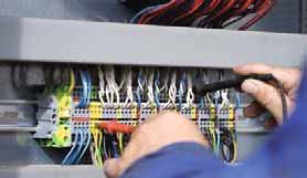 ..400 V / 600 V ± (1,5% / 1,2% / 1,5% / 2,0%) Virta-alue: A/DC: 0 10A, ± 2,5% A/AC: 0 10A, ± 3,0% Vastusalue: ± (1,2% / 2,0%) Kapasitanssialue: Taajuusalue: 0 10MHz / ± 1,5% Toimintasuhdealue: 0,1
