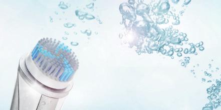 ZEITGARD 1 Tämä ihonhoitosarja sisältää: ZEITGARD Cleansing System Gel All Skin Types ZEITGARD Brush Head Classic ZEITGARD Cleansing System Cream Sensitive Skin ZEITGARD Brush Head Soft TIETOA