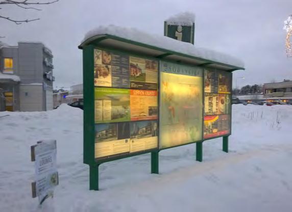 Suunniteltu torialue on nykyään pysäköintialuetta, sijoittuen Simosen kaupan eteen. Kuva 13. Ent.