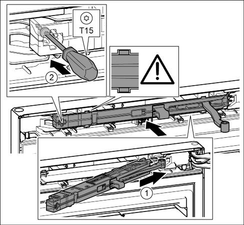 w Yksikkö on asetettu oikein, kun sulkuvaimenninyksikön kohoke on kotelon ohjaimessa. u Ruuvaa ruuvi tiukalle T15-ruuvimeisselillä. Fig. 39 (2) Fig. 40 Ovi on avattu 90.