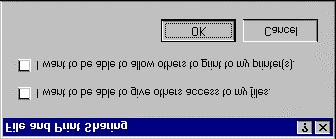 Määrittelet tämän Windows 95:n verkkoasetuksissa. Sen jälkeen määrittelet kovalevyn tai hakemiston jaettavaksi osoittamalla tämän tuon kovalevyn tai hakemiston ominaisuuksissa.