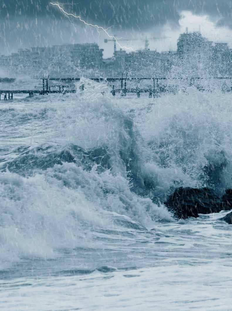 CE-MERKINTÄ Helly Hansen Workwearin henkilönsuojaintuotteet on valmistettu ja testattu EU-direktiivin (89/686/ETY) nojalla luotujen standardien mukaisesti ja ne on siten hyväksytty CE-merkinnän