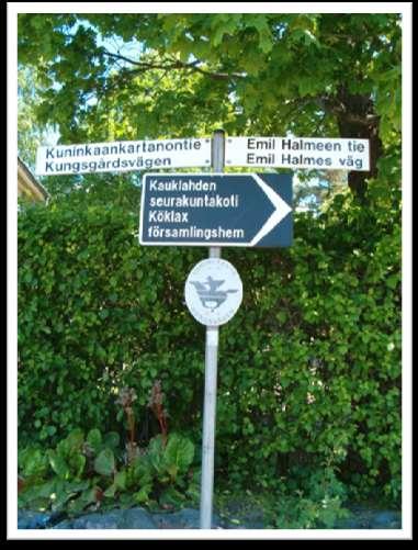 Espoon Kauklahden keskustassa on helmikuusta 2004 lähtien käytössä tiennimi Emil Halmeen tie. Tie on aiempi Erik Bassen tien länsiosa, joka tarvitsee oman nimen ajoyhteyden katkaisun takia.