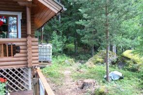 Puiden pinontaa Pilvistä, sadekuuroja SW2, Ilma 18 C, vesi 17 C/ +15cm, Aamusta taas oksien vientiä kasalle ja puiden