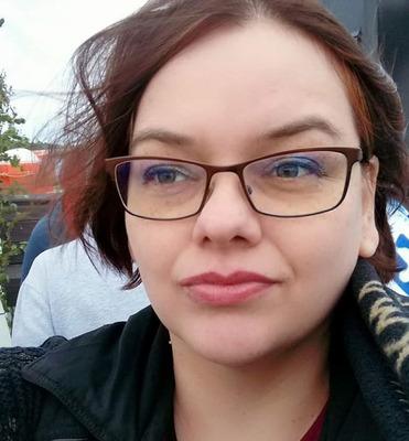 Katja, ostolaskusihteeri "Olen 4. vuoden liiketalouden opiskelija Jyväskylän ammattikorkeakoulusta (JAMK). Olen opinnoissani loppusuoralla ja valmistun vuoden lopussa tradenomiksi.