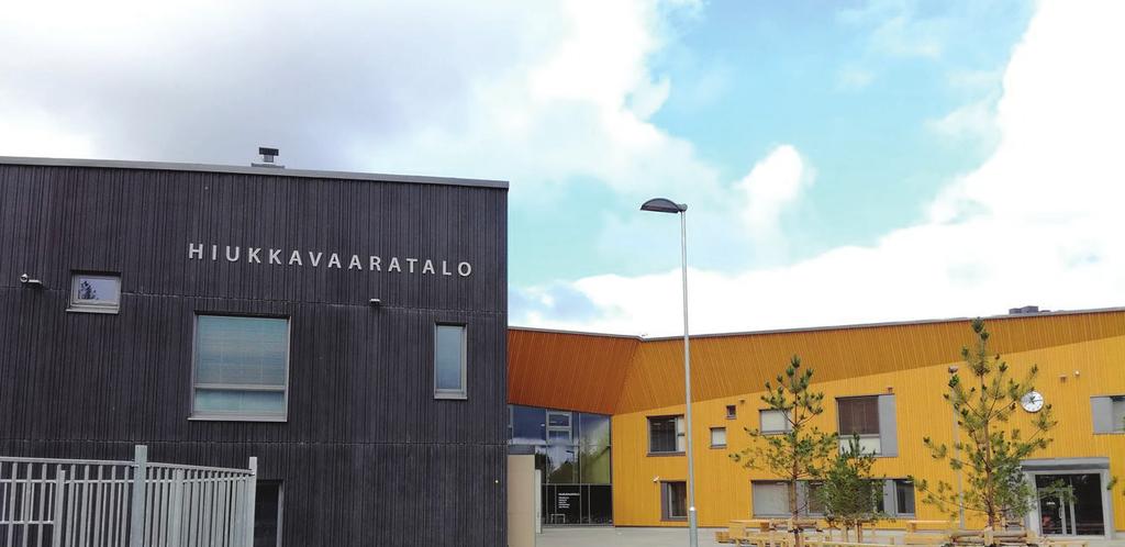 Hiukkavaaratalo, Päiväkoti Taikapolku, Oulu Valmistumisvuosi 2017 Lapsia 125, 7-ryhmäinen Kokonaiskalustus Mika Parkkisenniemi, Lekolar Karin Mäkitalo, Tilassa Oy H iukkavaaratalo valmistui kesällä