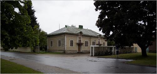 1925 valmistuneessa Aittakarinkatu 4 on tyypillistä 1930-luvun
