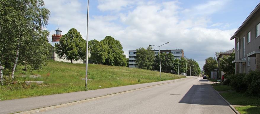 171 Merimuseon puisto tekee miellyttävän poikkeaman Kanavakadun kerrostalomiljööseen.