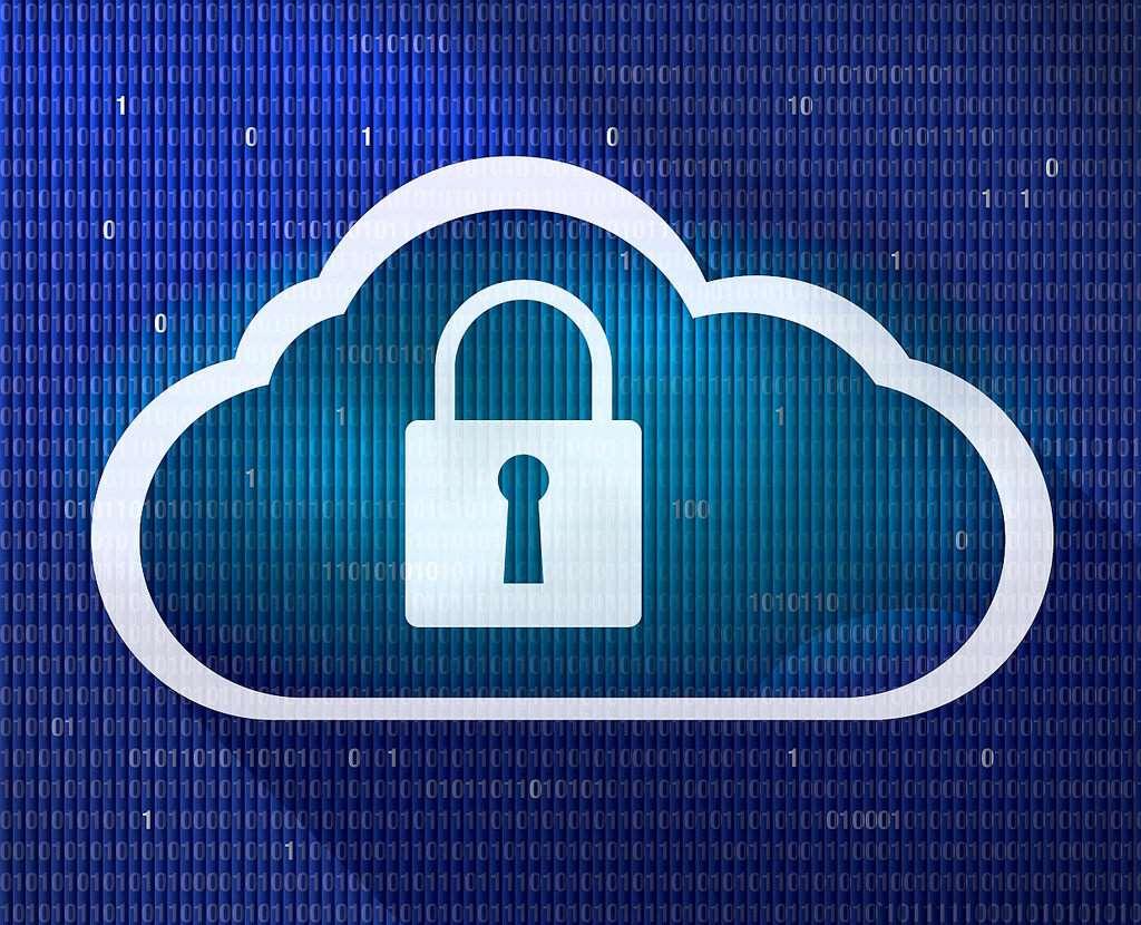 Tietoturvaongelmia tuotteissa / globaali TOP-3 2016 Vendor Name Number of Vulnerabilities 1Oracle 800 2Google 698 3Adobe 548 2017 Vendor Name Number of