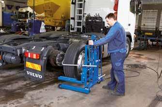 PYÖRÄNOSTIMET WTA500 Tuotekoodi: 270-C1-WTA500 Kapasiteetti: 0,5 t WTK Tuotekoodi: 270-C2-6007000 Hydraulinen pyöränostin pakettiautoille, rekoille ja