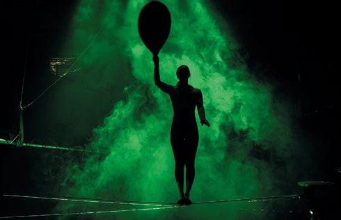 03 TEATTERI- ESITYKSET THE MAN IN THE WOMAN S SHOES Loco and Reckless Productions Written and performed by Mikel Murfi, The Man In The Woman s Shoes is an acclaimed tour de force performance by one