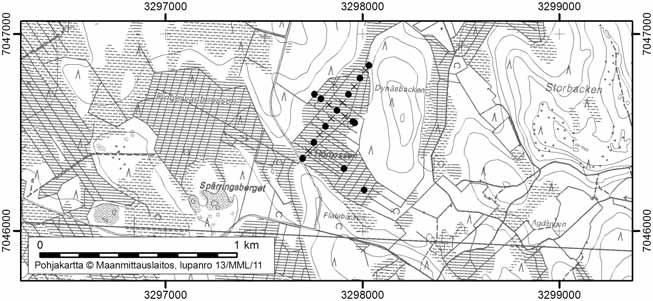 Tapio Toivonen ja Onerva Valo 60. Hömossen Hömossen (kl. 2321 07, x=7046,6, y=3297,8) sijaitsee noin 21 km Pedersören keskustasta eteläkaakkoon.