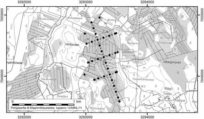 Pedersöressä tutkitut suot ja niiiden turvevarat Osa 1 53. Stormyran Stormyran (kl. 2321 07, x=7043,1, y=3293,2) sijaitsee noin 24 km Pedersören keskustasta etelään.