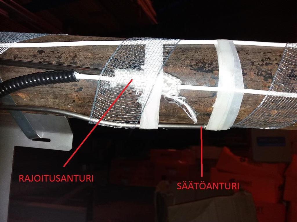 17 Kuvassa 13 on esimerkkiasennus antureiden kiinnittämisessä sekä niiden sijainti lämmitettävän putken pinnalla. Kuva 13.