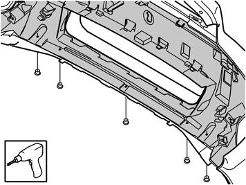 Rei'itys (XC70) 25 Rei'itys (XC70) Skidplate-muotoilulevyn irrotus Poraa pois viisi popniittiä skidplate-levyn alareunasta Ø6 mm poralla.