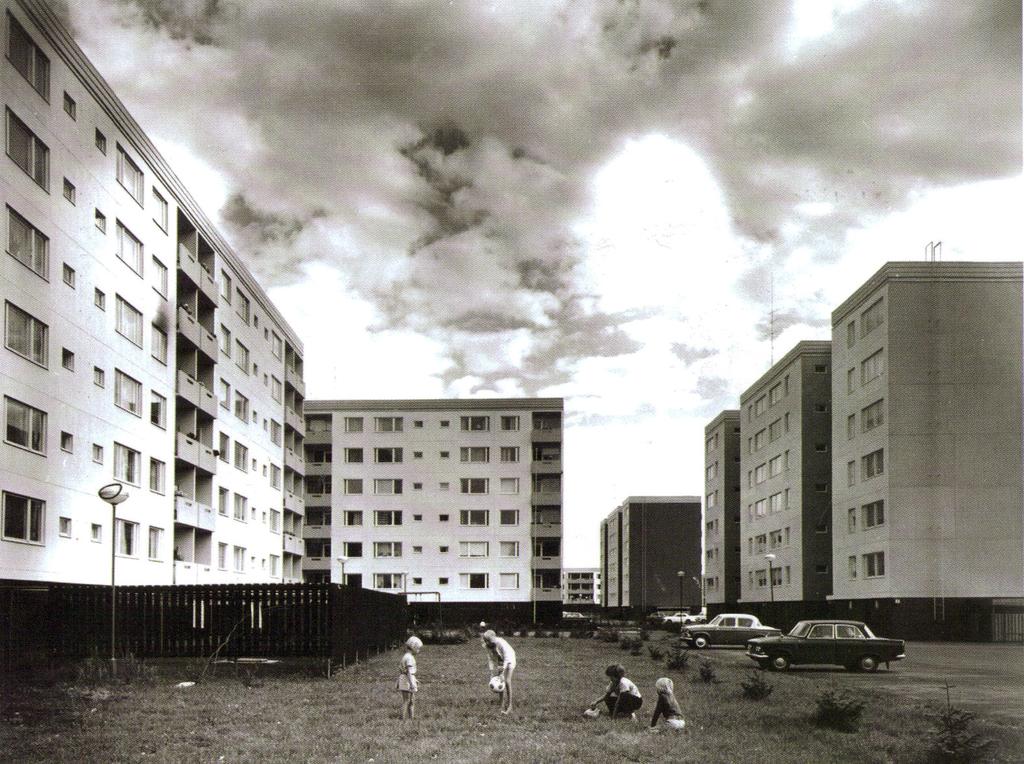 TAMPEREEN AMMATTIKORKEAKOULU Rakennustekniikka, kiinteistönpitotekniikka Maija Haapala OPINNÄYTETYÖ 24(43) Pankkien ja rakennusliikkeiden johdolla toteutettiin kerrostalovaltaisia