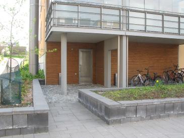 RAKENTAMISTAPAOHJE, KORTTELIALUEET UUDISRAKENTAMINEN Julkisivujen materiaali ja väritys Kaupunkikuvassa korkealaatuinen ilme saadaan kestävillä julkisivumateriaaleilla.