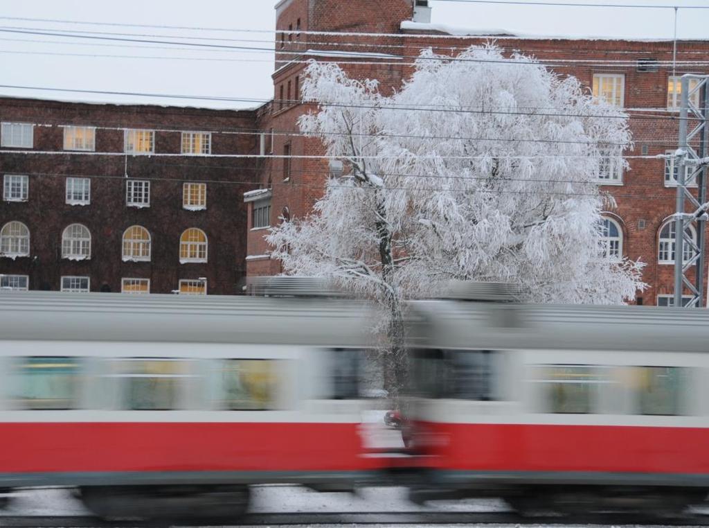 JOHDANTO Yleiskaava on yleispiirteinen maankäytön suunnitelma, jolla ohjataan yhdyskuntarakenteen ja maankäytön kehitystä sekä sovitetaan yhteen eri toimintoja.
