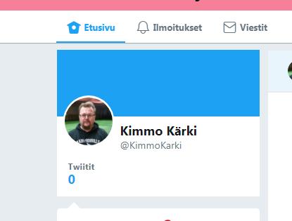 Twitter Twitter on yhteisö- ja mikroblogipalvelu, jonka käyttäjät pystyvät lähettämään ja lukemaan toistensa päivityksiä internetissä.