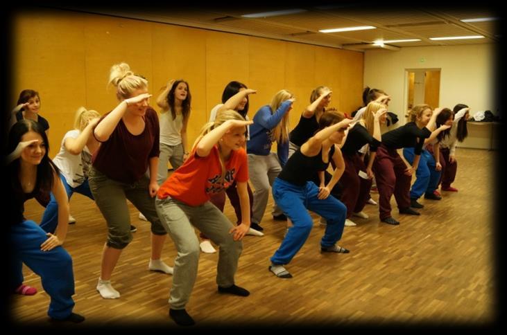 Iloisena vastaanottamaan kaikenlaista uutta ja vierasta Mixdance 7-9-vuotiaille, Ohjaajana