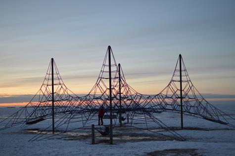 OULUN OPS Koulu toimii tiiviissä yhteistyössä alueen muiden lasten ja nuorten palveluja järjestävien tahojen kanssa.